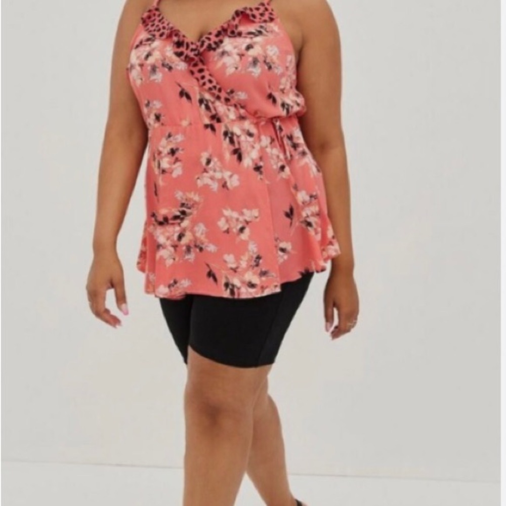 🆕👚AUCTION PRICE Georgette Ruffle Camisole Floral and Leopard Top👩🏻‍⚖️